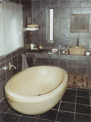 Сланцевая плитка в декоре ванной комнаты